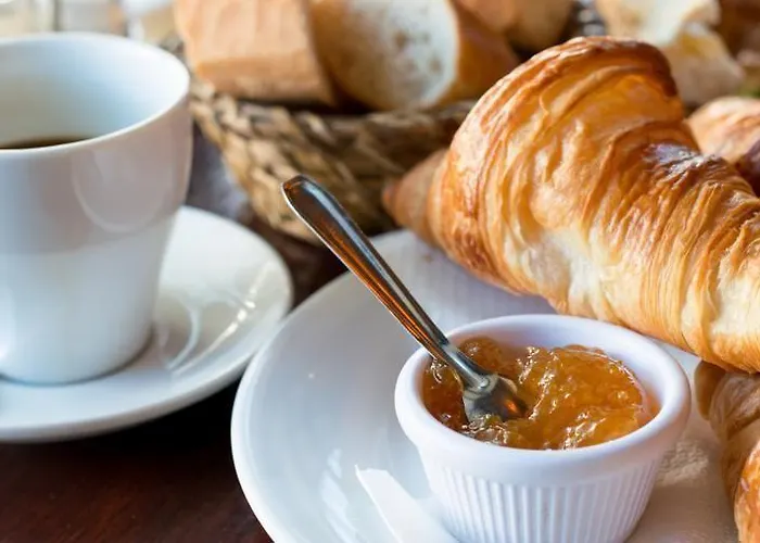 Campo Sportivo 招待所 Taurianova